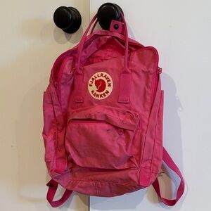 Fjällräven Kånken Pink Backpack